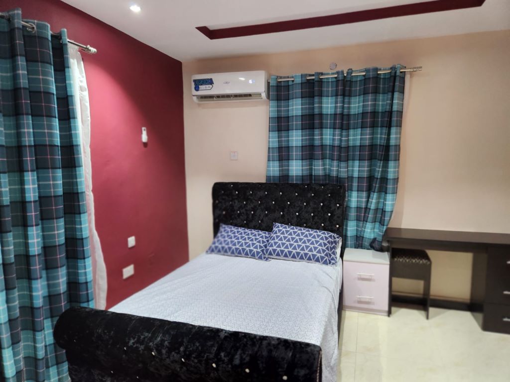 Deluxe Apartments