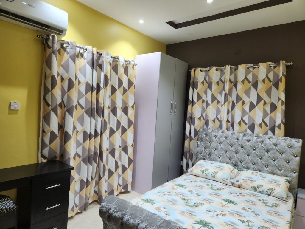 Deluxe Apartments