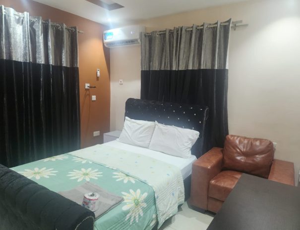 Deluxe Bedroom